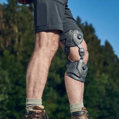 Ossur Unloader One X Knee Brace Over the Shelf Canada