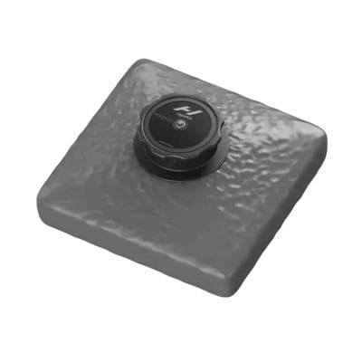 Close detail of screw cap opening and large mouth for easy ice loading
